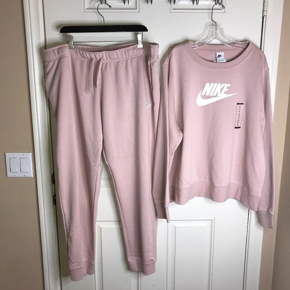 Nike Pants - NWT Nike Women's Sweatshirt/Sweatpants Set Dusty Pink ~ Size 2X